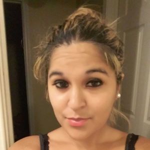 Meet your Posher, Elise